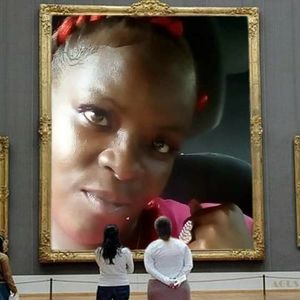 Meet your Posher, Yvette